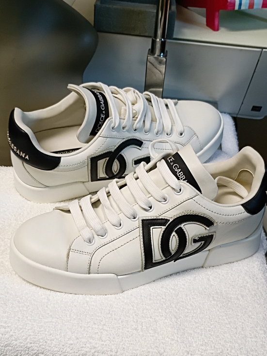 Dolce & Gabbana Shoes - Dolce & Gabbana White Leather Sneakers